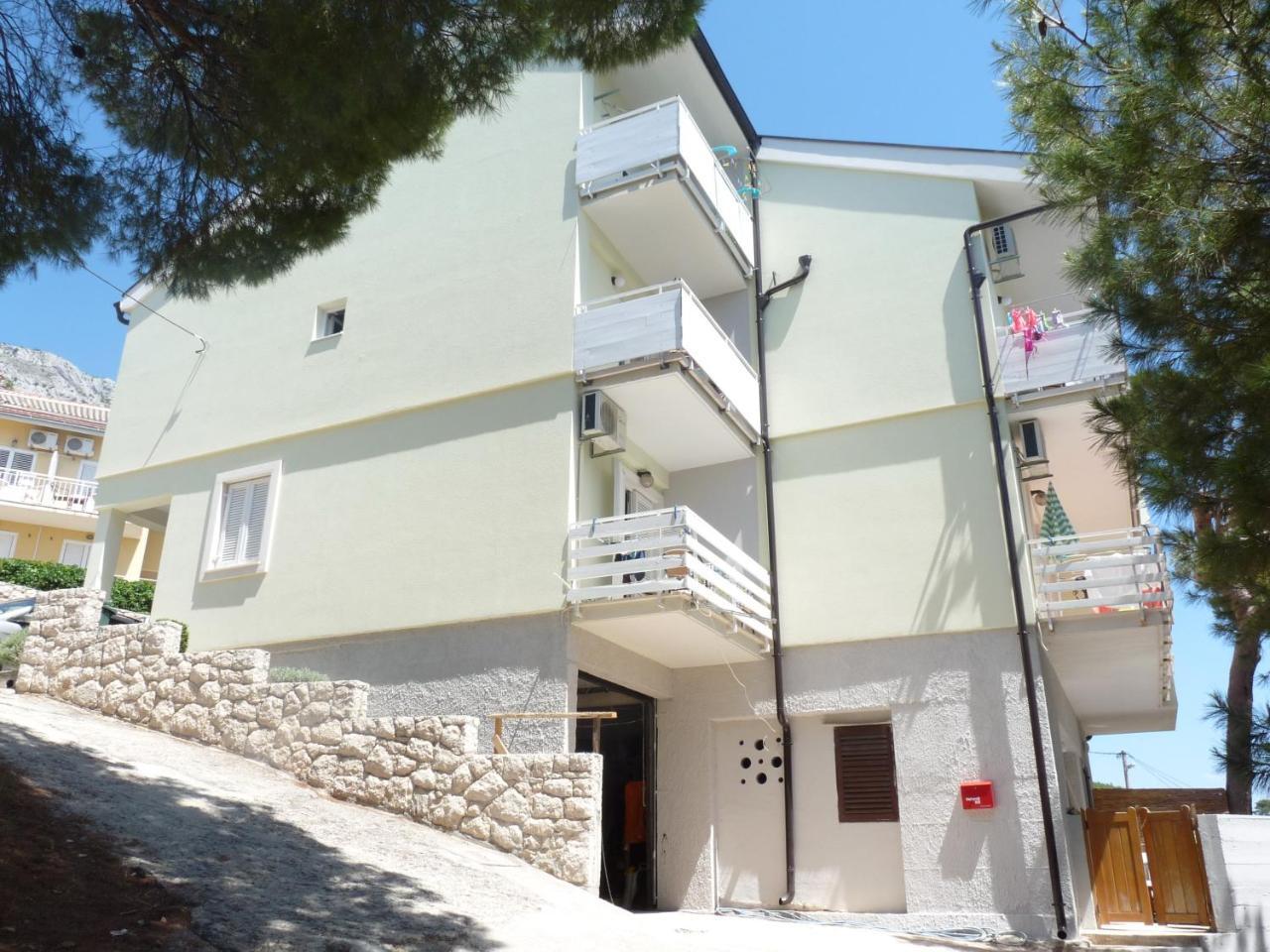 Nemira Beach Apartments Omis Ngoại thất bức ảnh